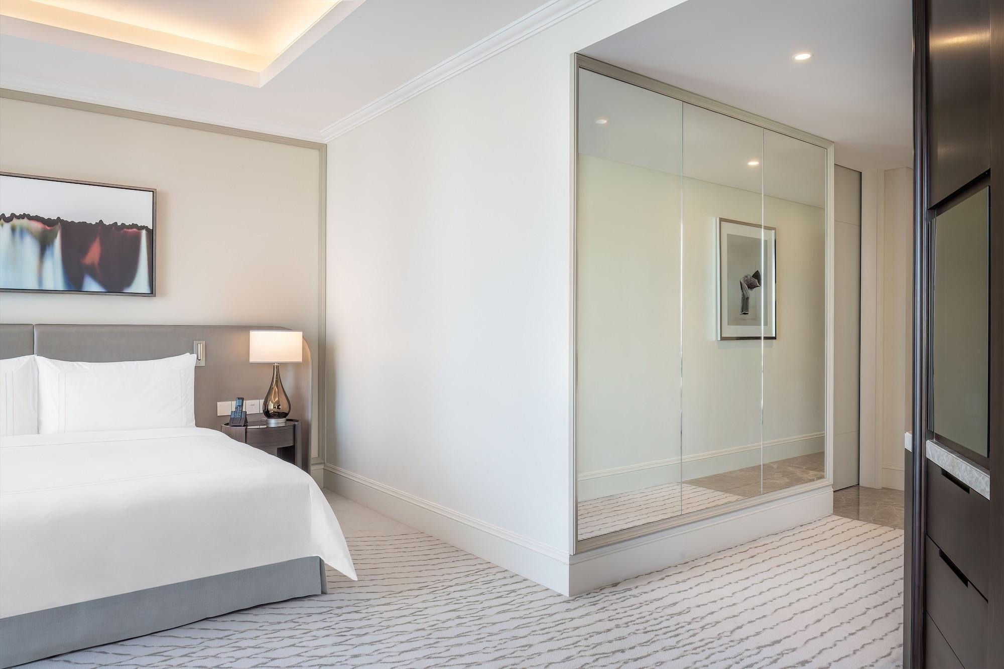 Address Mall Hotel Dubai